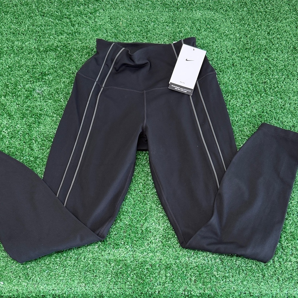 Nike Women’s Dri Fit high rise, 7/8 length, Performance Leggings. Small, NWT